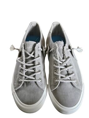 Blowfish Malibu Casual Gray Canvas Lace-Up Sneakers